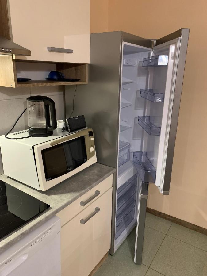 Deli Terasz B Apartman Free Parking, Self-Check-In Anytime Gyor Ngoại thất bức ảnh